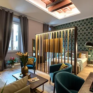Hotel Tree Charme Parliament Boutique, Rome